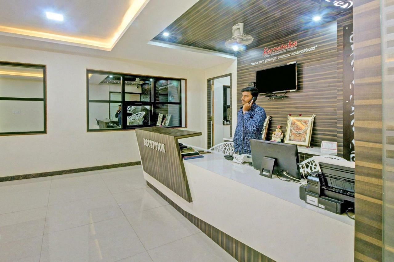 Oyo 29405 Leela Paradise Hassan Exterior foto